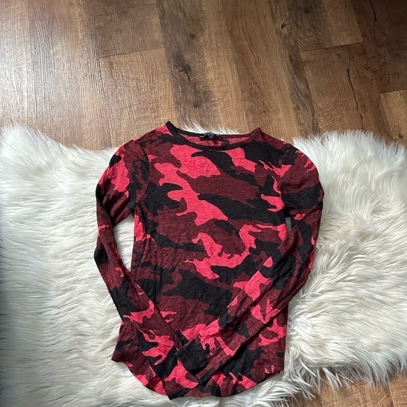 GENERATION LOVE Red Camo Long Sleeve Side Snap Top - Picture 3 of 5